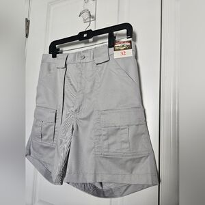 NWT WEEKENDER Men's Cargo Shorts in Light Gray Size 32